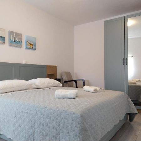 Apartman Catarina Vrsar Exterior photo