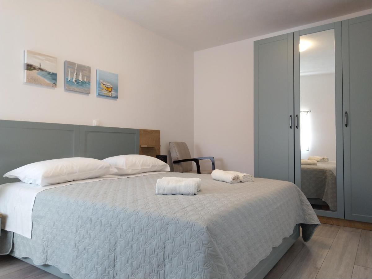 Apartman Catarina Vrsar Exterior photo